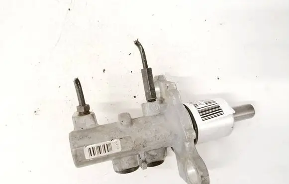 Audi A4 S4 B5 8D Master brake cylinder