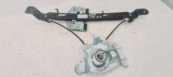 Seat Leon (1P) Rear door manual window regulator 1P0839461