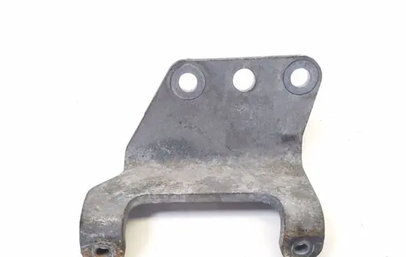 Mercedes-Benz C W205 Intercooler pipe mounting bracket A6510982639