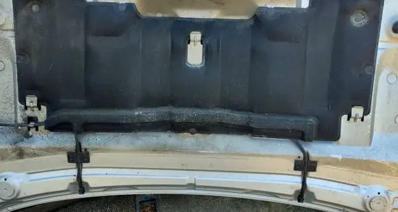 Renault Megane III Engine bonnet/hood sound/heat insulation 