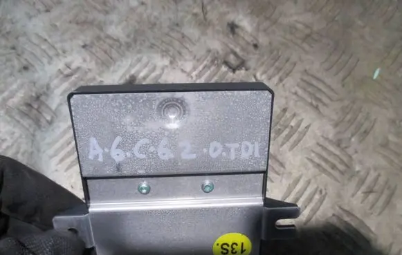 Audi A6 S6 C6 4F Gateway control module 4F0907468D 4F0910468A
