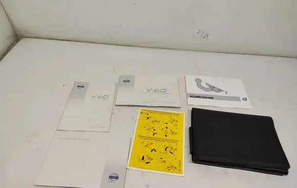 Volvo V60 Owners service history hand book 
