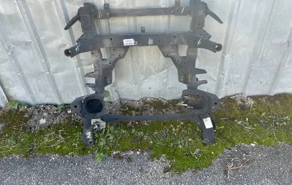 BMW X5 E70 Front subframe 677935702 P677935702
