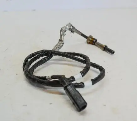 Audi A6 S6 C7 4G Oil temperature sensor 04L906088DR