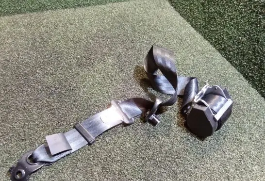 Renault Master III Front seatbelt 868847135R 654554600B