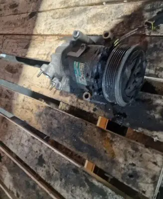 Peugeot 307 Air conditioning (A/C) compressor (pump)