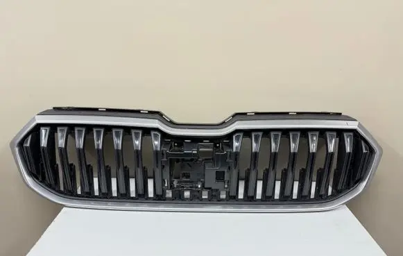 Skoda Superb B9 Front bumper upper radiator grill 3P0853653