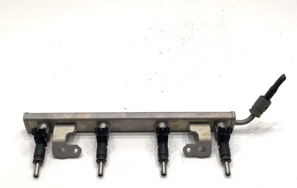 Dacia Duster II Fuel main line pipe 166008992R