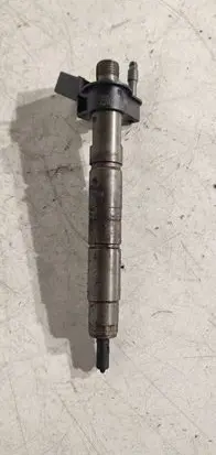 BMW 5 E60 E61 Fuel injector 779787705 0445116001