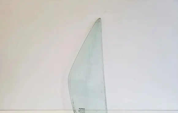 Honda CR-V Rear vent window glass 