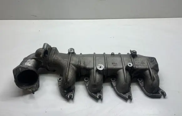Peugeot 307 Intake manifold 9635618310