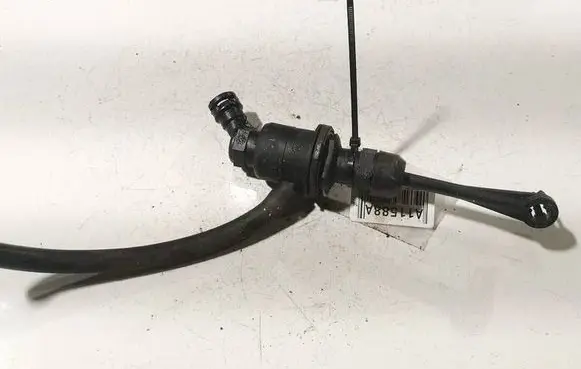 Renault Megane II Clutch master cylinder 8200151784
