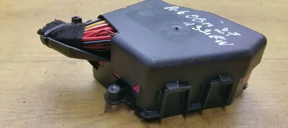 Audi A6 S6 C6 4F Fuse box set 8D2941824