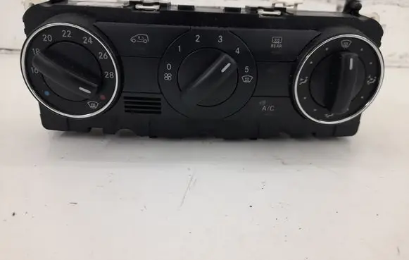 Mercedes-Benz A W169 Climate control unit A1699000900
