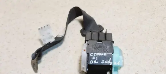 Middle seatbelt (rear)
