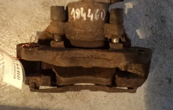 Volkswagen PASSAT B5 Front brake caliper