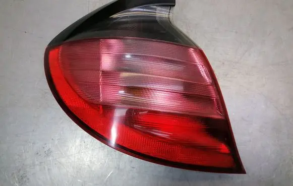 Mercedes-Benz C W203 Rear/tail lights 2038200564