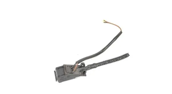 Windshield washer spray nozzle