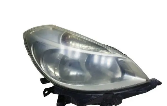 Renault Clio III Headlight/headlamp 8200459823KAS 8200459823