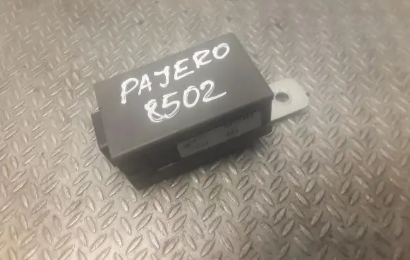 Mitsubishi Pajero Other relay MN117823