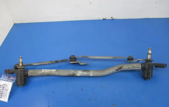 Fiat Croma Front wiper linkage and motor