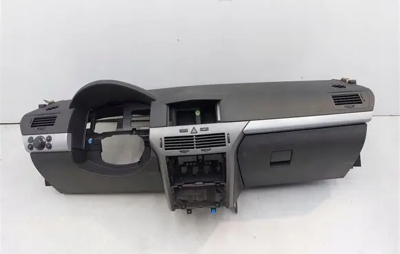 Opel Astra H Dashboard 