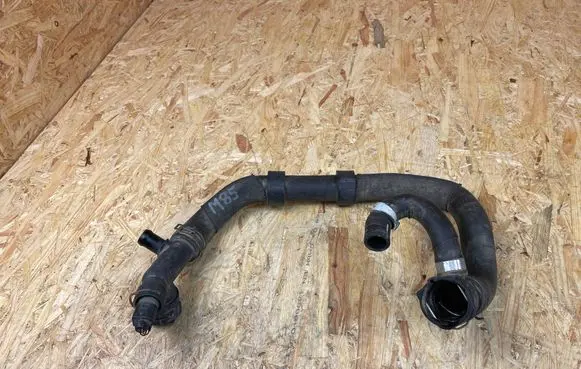 Audi A6 C7 Engine coolant pipe/hose 5Q0122051BC