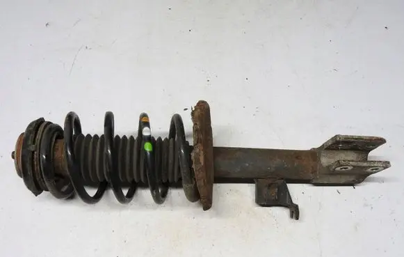 Peugeot 508 Front shock absorber/damper 9686944310
