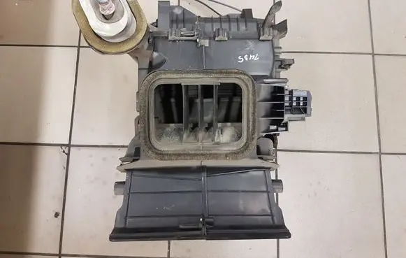 Opel Vivaro Interior heater climate box assembly 8200109674 91167340