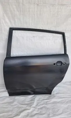 Toyota Corolla Verso AR10 Rear door 00003333