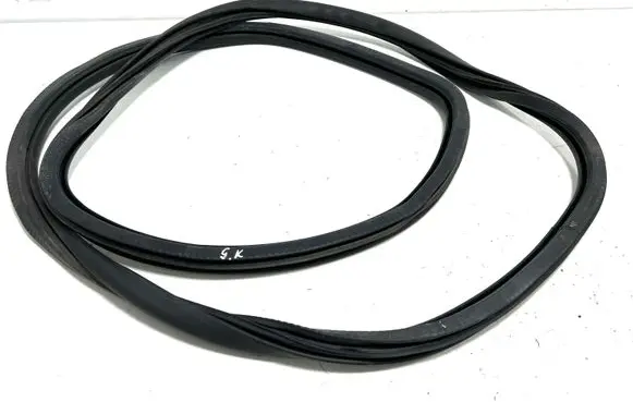 Peugeot 308 Rear door rubber seal (on body) 9677854480