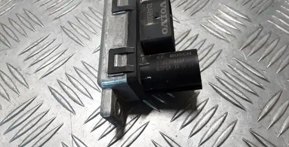 Volvo V40 Glow plug pre-heat relay 31459300 0281003154