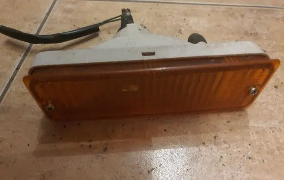 Nissan Micra Front bumper turn signal 6r01275 Iki3203