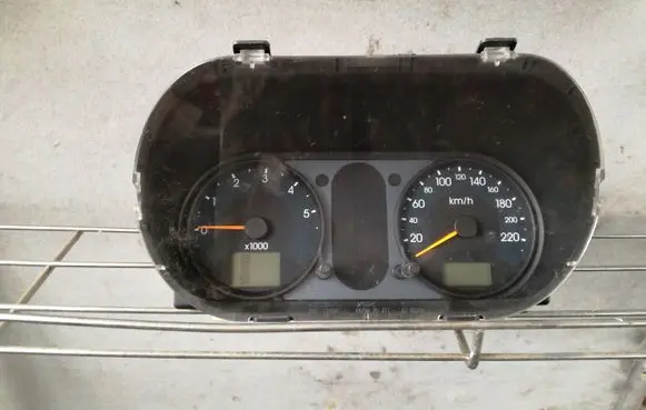 Ford Fiesta Speedometer (instrument cluster) 2S6F10849NF