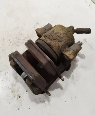 Volkswagen Golf V Front brake caliper