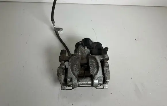 Subaru Outback (BT) Rear brake caliper 26620AN09A