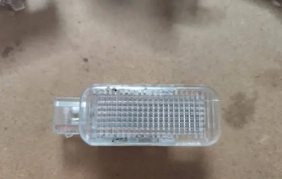 Audi A6 S6 C6 4F Other interior light 8D0947415