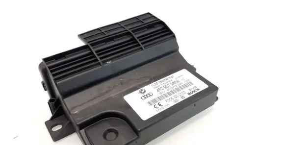 Audi A6 S6 C6 4F Power management control unit 4F0907280A 4F0910280