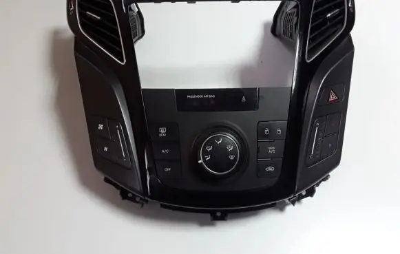 Hyundai i40 Air conditioner control unit module 972503ZRC0