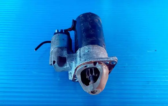Mercedes-Benz B W245 Starter motor A0051517401