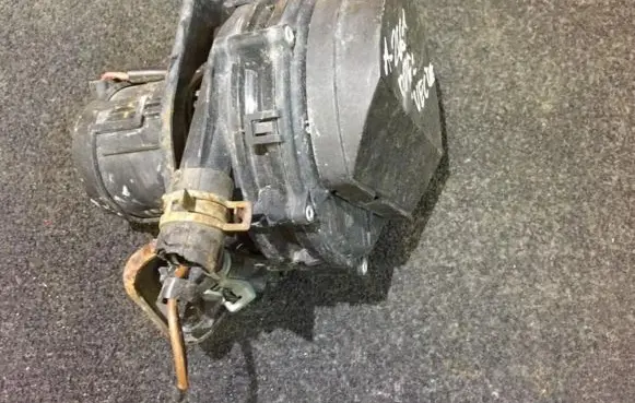 Opel Vectra B Secondary air pump 90530018