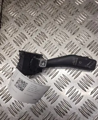 Volkswagen Golf V Wiper control stalk 1K0953519H