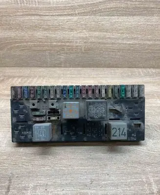 Audi 80 90 B3 Fuse module 443941822A 2284