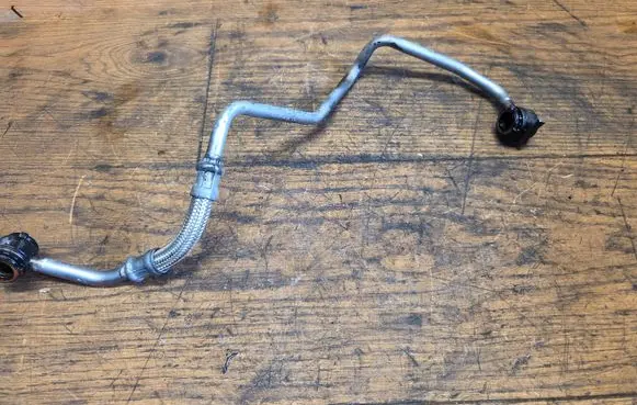 Opel Combo E Turbo turbocharger oiling pipe/hose 9825960780
