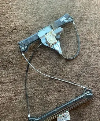 BMW 6 E63 E64 Front door window regulator with motor 7008623 7008625