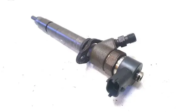 Fuel injector