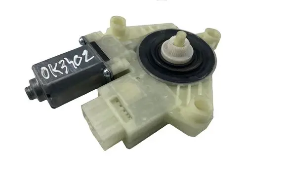 Volkswagen Tiguan Rear door window regulator motor 5Q4959812D