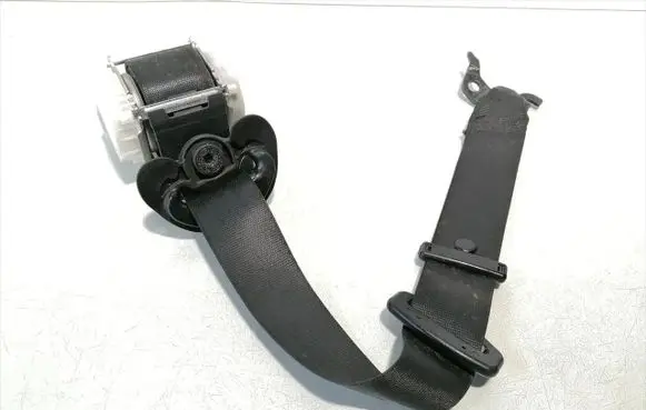 BMW 3 E90 E91 Front seatbelt 9117219