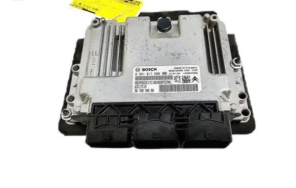 Peugeot 208 Engine control unit/module 9676830080