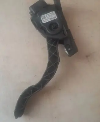 Volvo V70 Accelerator throttle pedal 6G929F836BD 6PV00922001 28052008